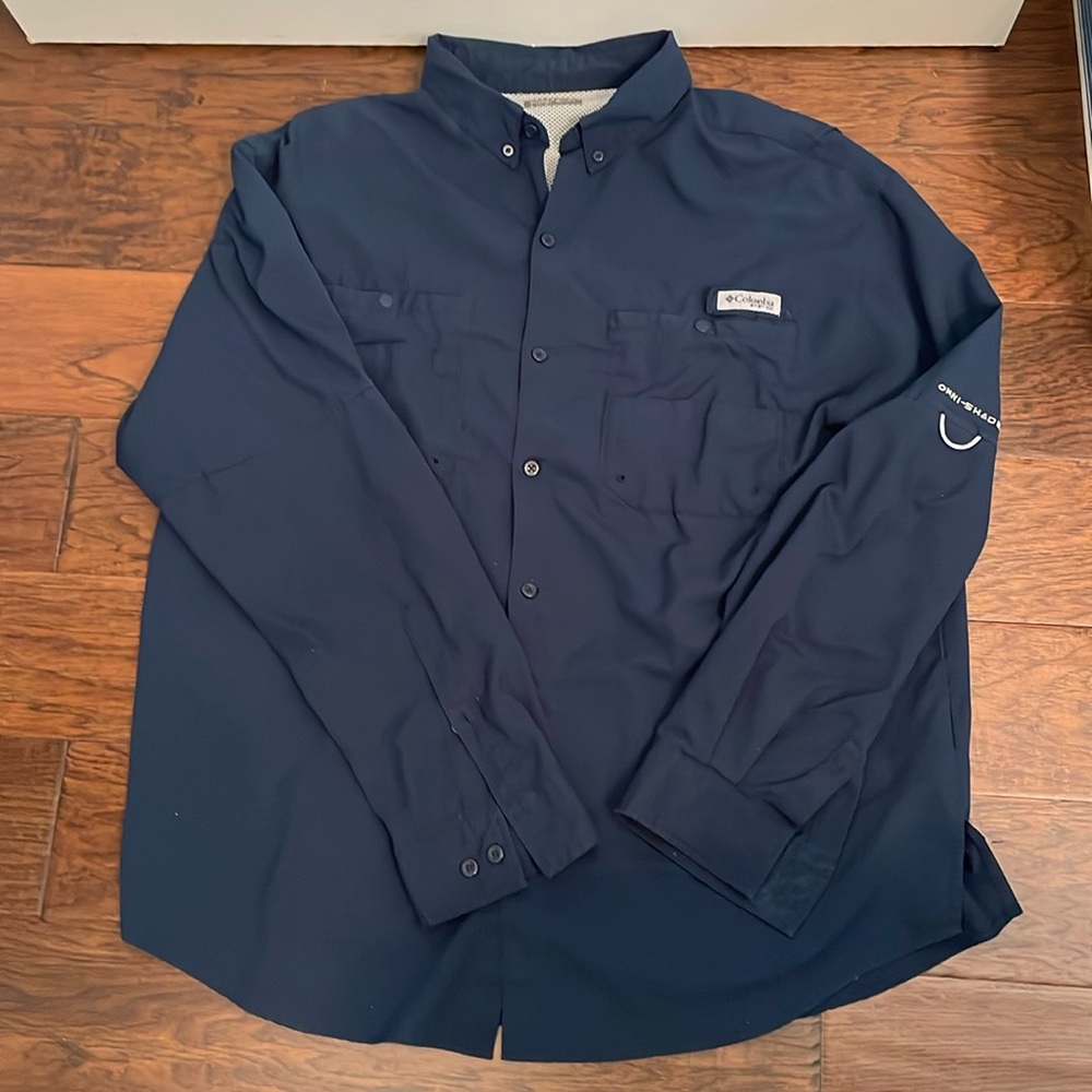 Columbia PFG navy blue long sleeve button down shirt - Men’s XL
